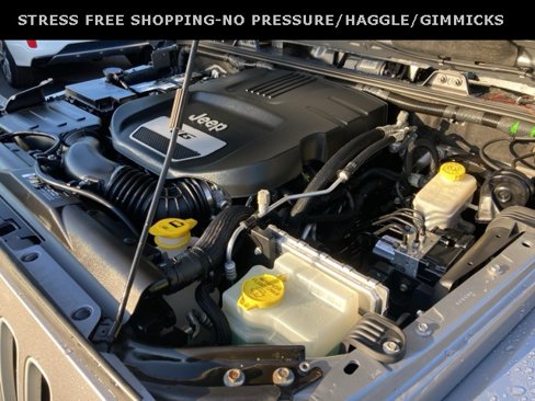 Used 2017 Jeep Wrangler Unlimited Sahara image 11