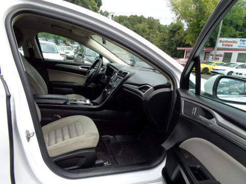 Used 2018 Ford Fusion S image 18