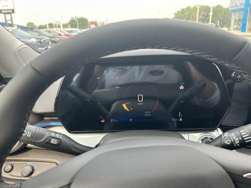 New 2025 Chevrolet Trax LT w/ Driver Confidence Package image 16