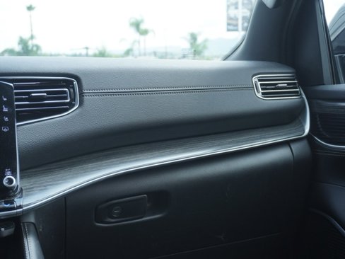 Used 2024 Jeep Wagoneer Series II w/ Flexible Seating Group image 29