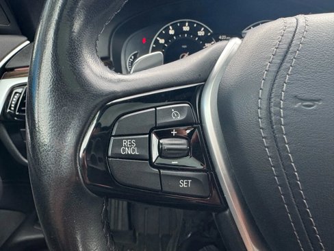 Used 2018 BMW 540i xDrive image 29