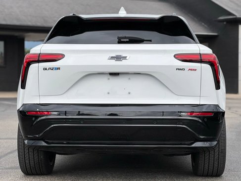 Used 2024 Chevrolet Blazer EV RS image 6