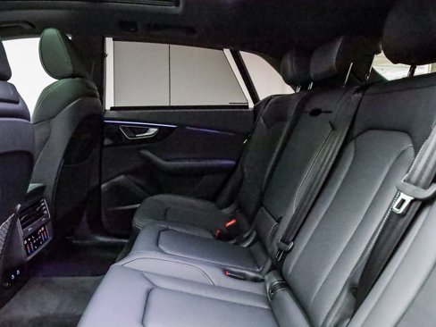 New 2025 Audi Q8 Prestige image 21