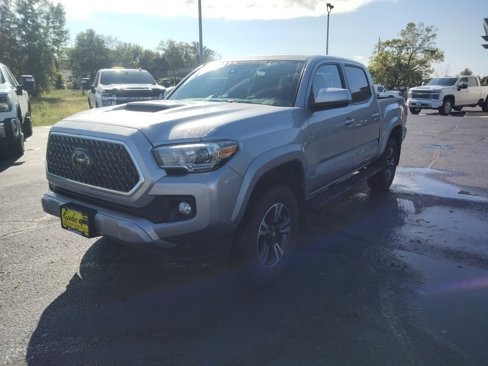 Used 2018 Toyota Tacoma TRD Sport image 4