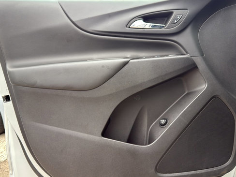 Certified 2024 Chevrolet Equinox LT image 40