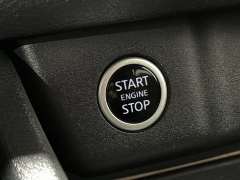 Used 2023 Nissan Rogue SV image 43