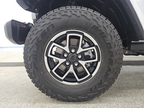 New 2025 Jeep Gladiator Rubicon w/ Safety Group image 10