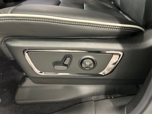 New 2026 RAM 1500 Limited image 16