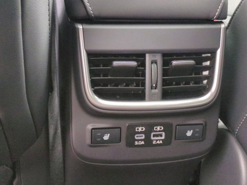 New 2025 Subaru Outback Limited image 32