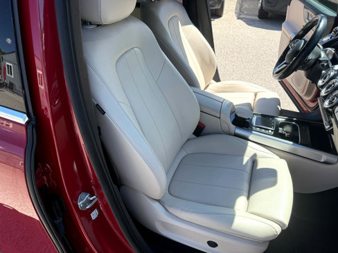 Used 2023 Mercedes-Benz GLB 250 4MATIC image 16