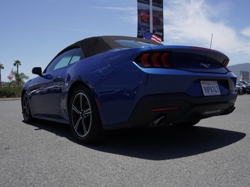 Used 2024 Ford Mustang EcoBoost image 7