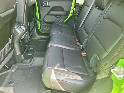 New 2025 Jeep Wrangler Unlimited Rubicon w/ Technology Group image 11