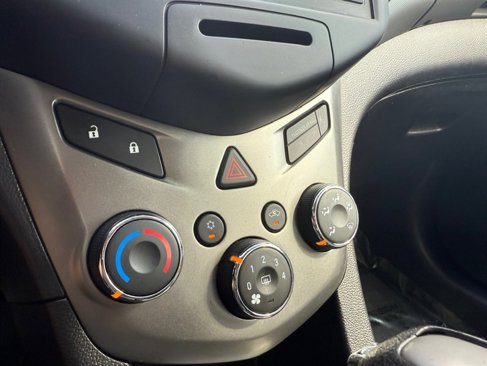 Used 2016 Chevrolet Sonic LS image 19