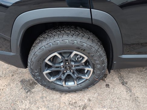 New 2026 Chevrolet Equinox ACTIV w/ Convenience Package III image 23