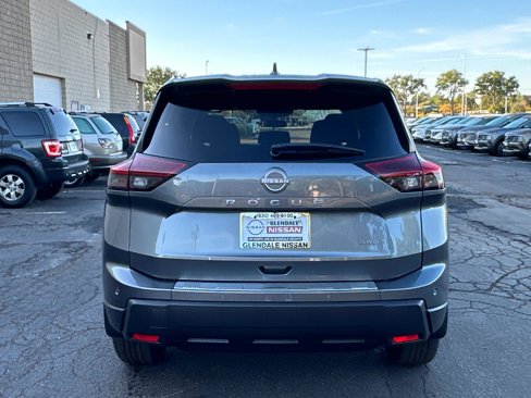 New 2026 Nissan Rogue SV image 5