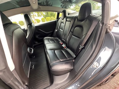 Used 2020 Tesla Model 3 Long Range image 18