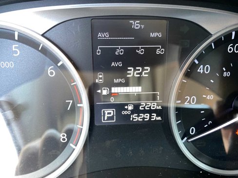 Used 2024 Nissan Versa S w/ Trunk Package image 8