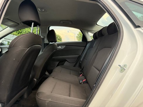 Used 2021 Kia Forte LXS image 27
