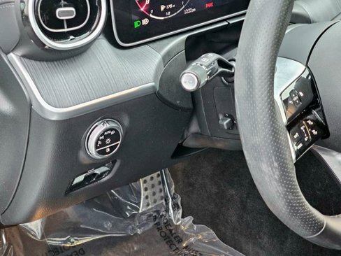Certified 2024 Mercedes-Benz C 300 4MATIC Sedan image 17