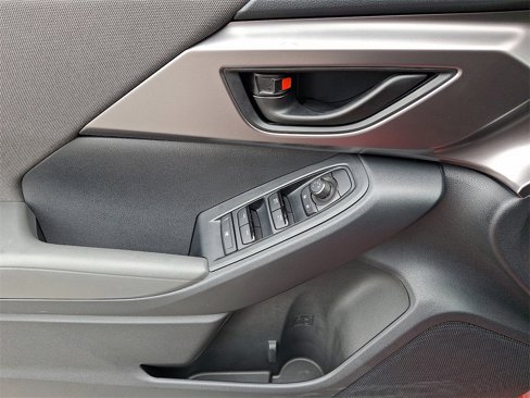 Certified 2025 Subaru Impreza 2.0i image 13