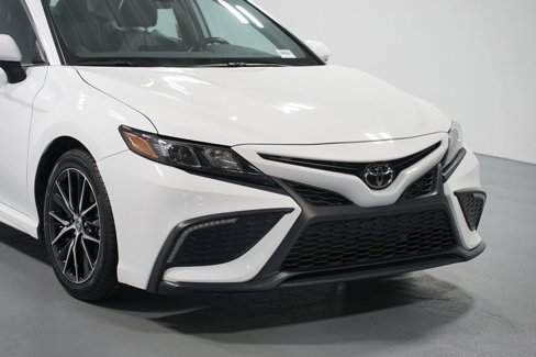 Certified 2024 Toyota Camry SE image 4