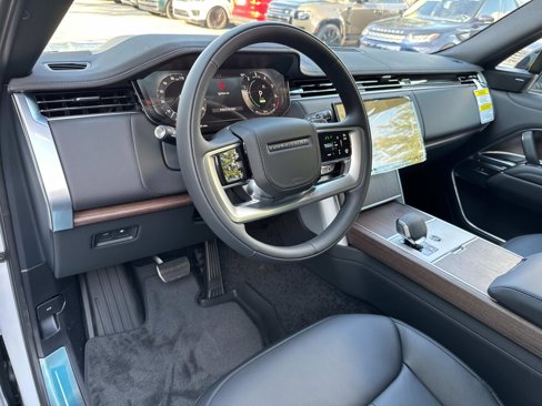 New 2025 Land Rover Range Rover SE image 22