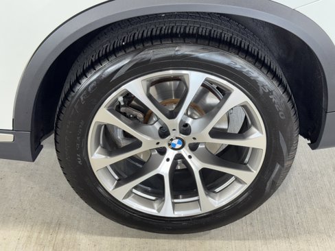 Certified 2025 BMW X5 xDrive40i w/ Climate Comfort Package image 35