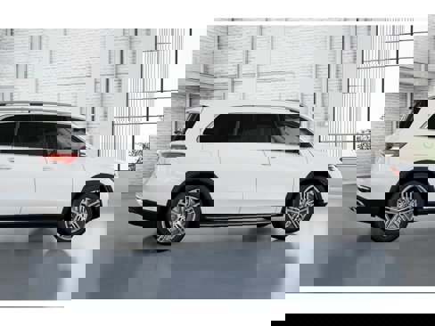 New 2026 Mercedes-Benz GLS 450 4MATIC image 16