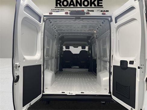 Used 2025 RAM ProMaster 2500 w/ Storage Group image 3