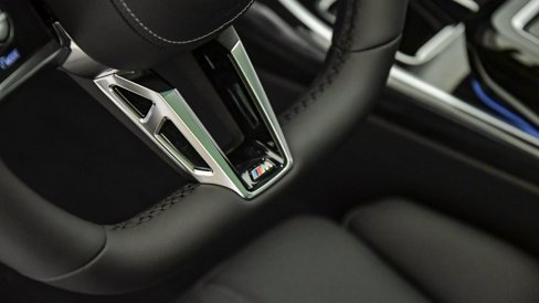 New 2026 BMW 750e xDrive image 31