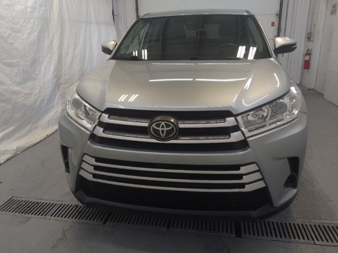 Used 2019 Toyota Highlander LE image 15
