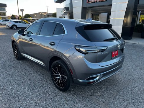 Used 2022 Buick Envision Avenir w/ Technology Package II image 7
