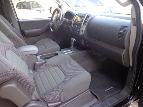 Used 2014 Nissan Frontier SV w/ SV Value Truck Package image 18