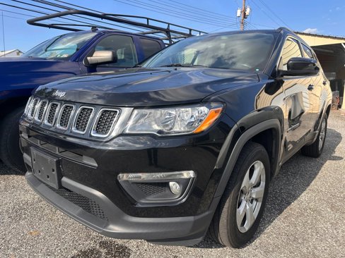Used 2020 Jeep Compass Latitude image 1