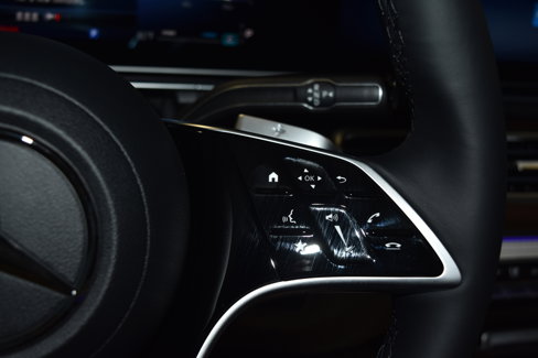 New 2026 Mercedes-Benz GLE 450 4MATIC image 9