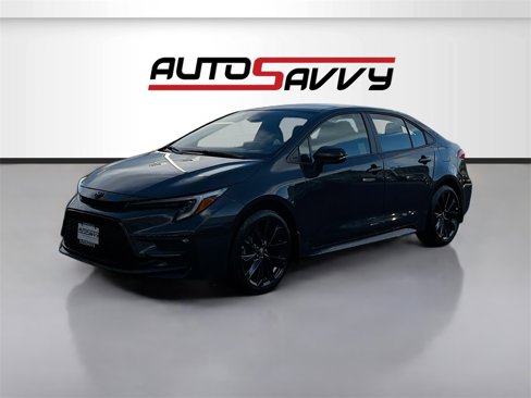 Used 2025 Toyota Corolla SE image 3