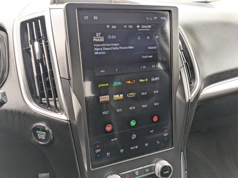 Used 2024 Ford Edge Titanium image 23