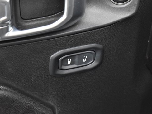 Used 2024 Jeep Wrangler Willys image 11