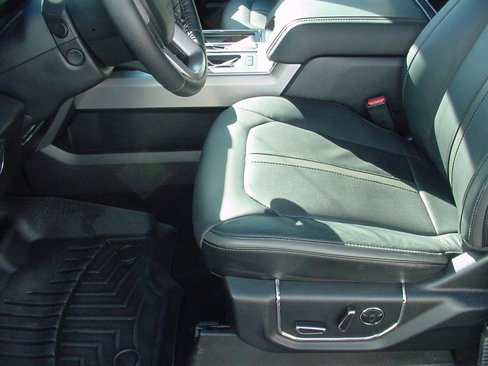 Used 2015 Ford F150 Platinum w/ Equipment Group 701A Luxury image 14