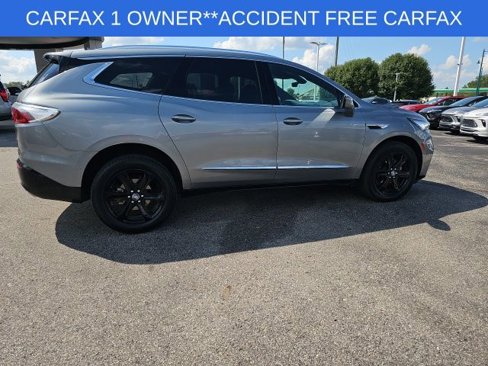 Used 2024 Buick Enclave Essence image 22