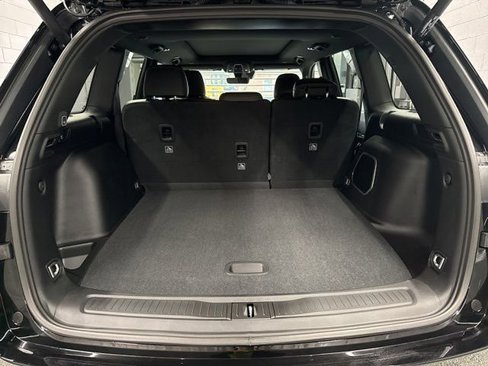 New 2025 Jeep Grand Cherokee Limited w/ Black Appearance Package image 12