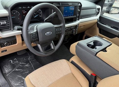 New 2025 Ford F250 XLT w/ F-250 >10K GVWR Package image 10