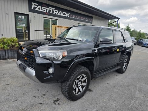 Used 2018 Toyota 4Runner TRD Off-Road Premium image 1