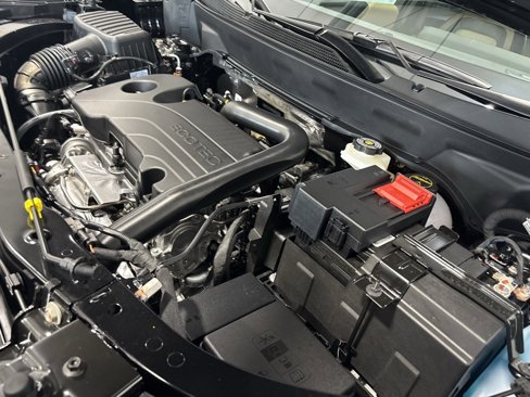 New 2026 Chevrolet Equinox ACTIV w/ Safety and Technology Package image 3