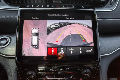 New 2025 Jeep Grand Cherokee Limited image 22