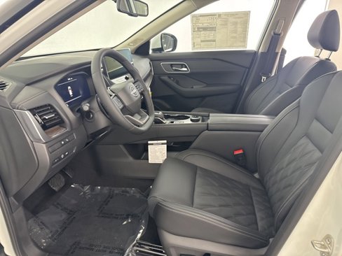 New 2026 Nissan Rogue Platinum image 22