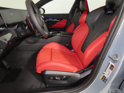 New 2026 BMW M5 w/ Carbon Package image 13