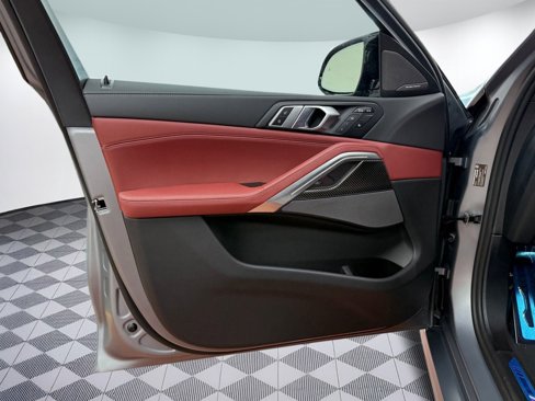 New 2026 BMW X6 M60i image 14
