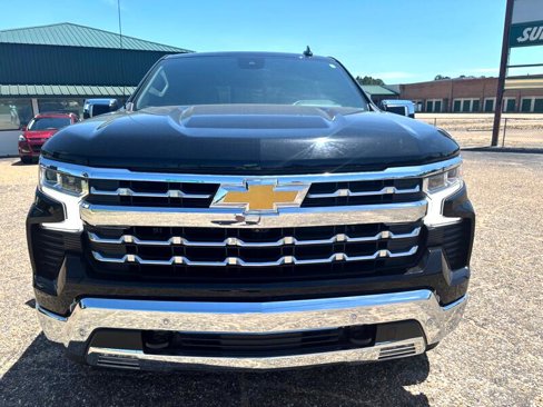 Used 2022 Chevrolet Silverado 1500 LTZ image 8