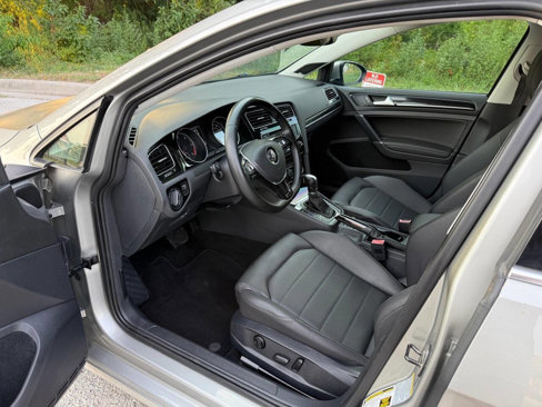 Used 2015 Volkswagen Golf TDI SEL image 11